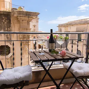 *** Bed & Breakfast Maison Ortigia Italia