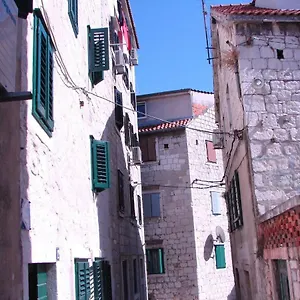 Cosy In The Center Of Guest house Split